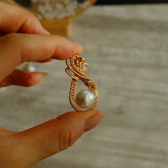 VINTAGE FRANÇAIS | Dainty Genuine Baroque Freshwat - Picture 13 of 16